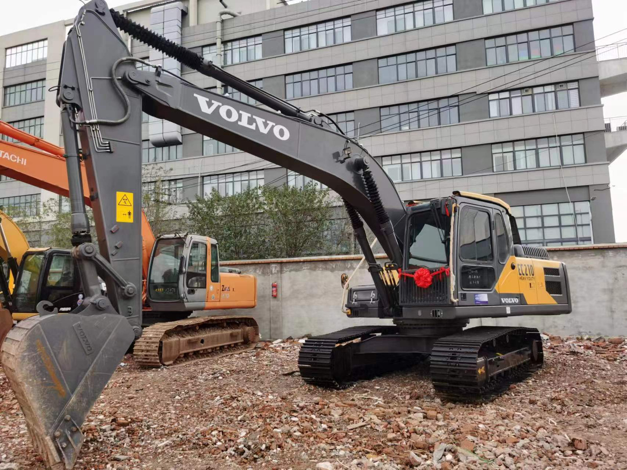 VOLVO EC210 - Багер гасеничар: слика 2 VOLVO EC210 - Багер гасеничар: слика 2