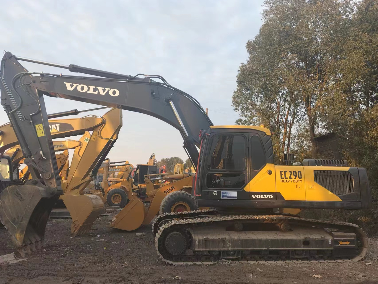 VOLVO EC290 Excavator Click for Discount - Багер: слика 4 VOLVO EC290 Excavator Click for Discount - Багер: слика 4