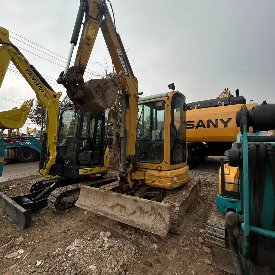 XCMG XE35U Mini Excavator 3.5T Click for Discount - Мини багер: слика 2 XCMG XE35U Mini Excavator 3.5T Click for Discount - Мини багер: слика 2