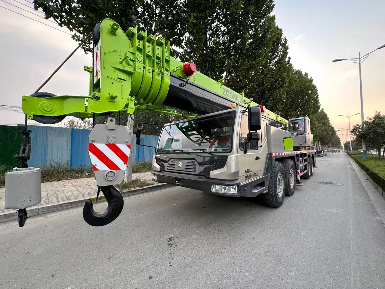 ZOOMLION Crane 80T Click Here for Discount - Кран: слика 5 ZOOMLION Crane 80T Click Here for Discount - Кран: слика 5