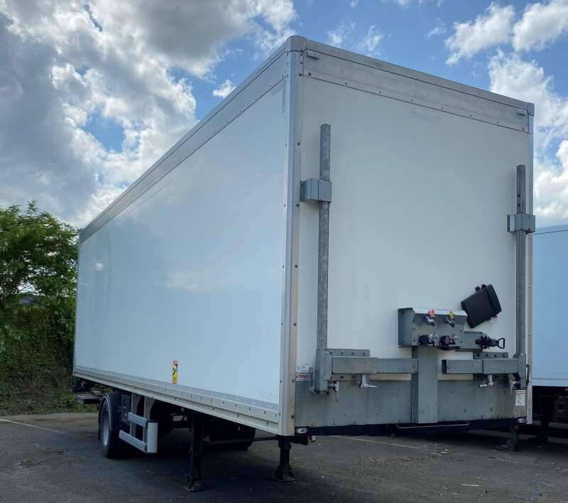 Semi-remorque 1 Essieu DISTRIBOX HAYON 24 PALETTES 2 PORTES AR 2M80 - Полуприколка сандучар: слика 1 Semi-remorque 1 Essieu DISTRIBOX HAYON 24 PALETTES 2 PORTES AR 2M80 - Полуприколка сандучар: слика 1