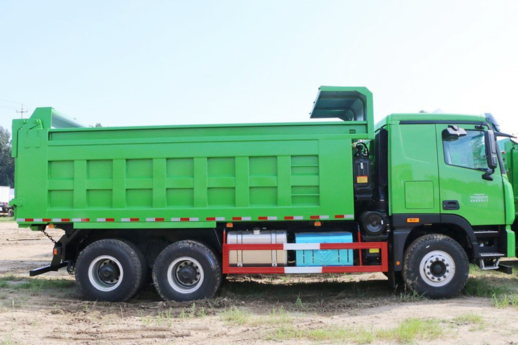 FOTON Foton 6x4 10 Wheeler Dump Truck for Sale in Jamaica - Кипер: слика 3 FOTON Foton 6x4 10 Wheeler Dump Truck for Sale in Jamaica - Кипер: слика 3