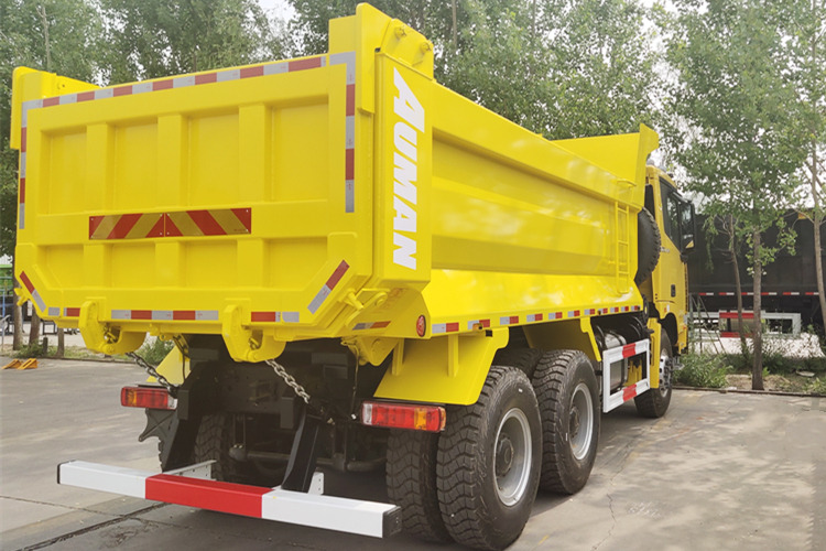 FOTON Foton Auman Etx 6x4 Tipper for Sale in Kenya - Кипер: слика 3 FOTON Foton Auman Etx 6x4 Tipper for Sale in Kenya - Кипер: слика 3