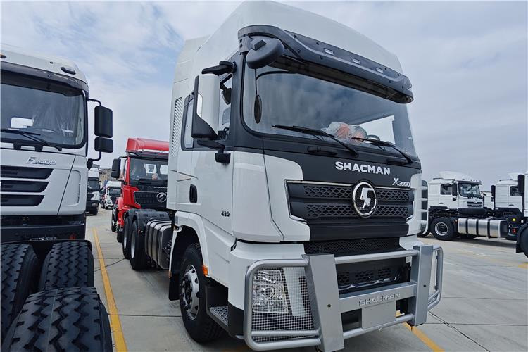 Shacman Shacman X3000 Truck Head 6x4 for Sale In Zambia - Камион влекач: слика 3 Shacman Shacman X3000 Truck Head 6x4 for Sale In Zambia - Камион влекач: слика 3