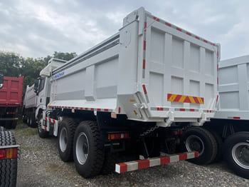 SHACMAN Shacman Tipper Truck for Sale in Jamaica - Кипер: слика 4 SHACMAN Shacman Tipper Truck for Sale in Jamaica - Кипер: слика 4