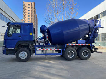 SINOTRUK Cement Mixer Lorry for Sale in Namibia - Камион миксер за бетон: слика 4 SINOTRUK Cement Mixer Lorry for Sale in Namibia - Камион миксер за бетон: слика 4
