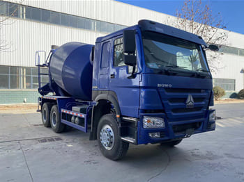 SINOTRUK Cement Mixer Lorry for Sale in Namibia - Камион миксер за бетон: слика 1 SINOTRUK Cement Mixer Lorry for Sale in Namibia - Камион миксер за бетон: слика 1