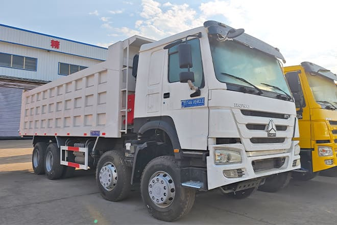 SINOTRUK Sino Howo 8x4 Dump Truck 371 for Sale in Sierra Leone - Кипер: слика 4 SINOTRUK Sino Howo 8x4 Dump Truck 371 for Sale in Sierra Leone - Кипер: слика 4