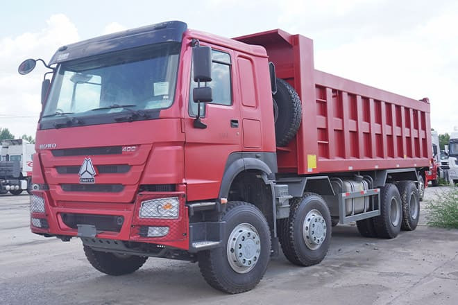 SINOTRUK Sinotruk Howo 8x4 Dump Truck for Sale in Cameroon - Кипер: слика 1 SINOTRUK Sinotruk Howo 8x4 Dump Truck for Sale in Cameroon - Кипер: слика 1