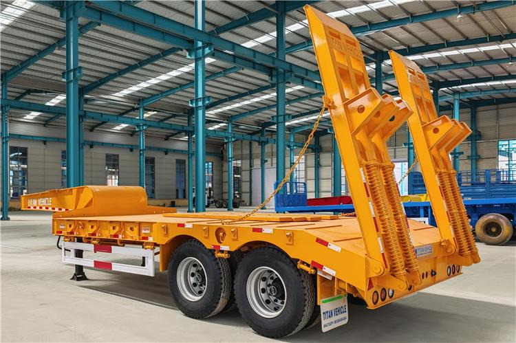 TITAN 2 Axle Low Loader Truck Trailer for Sale In Uganda - Полуприколка за низок утовар: слика 3 TITAN 2 Axle Low Loader Truck Trailer for Sale In Uganda - Полуприколка за низок утовар: слика 3