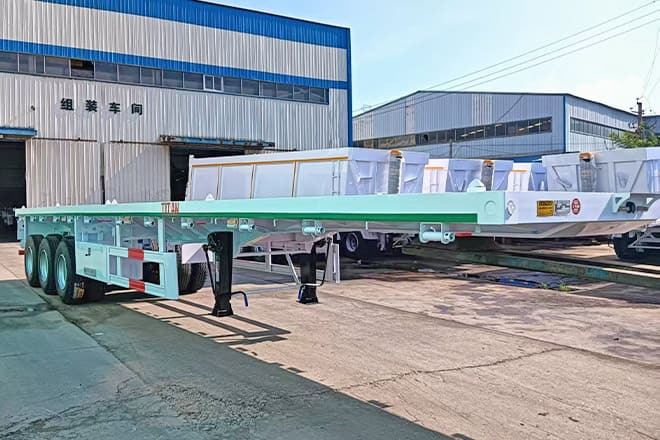 TITAN 3 Axle 40 Ft Flatbed Trailer for Sale in Mauritania - Полуприколка платформа: слика 4 TITAN 3 Axle 40 Ft Flatbed Trailer for Sale in Mauritania - Полуприколка платформа: слика 4