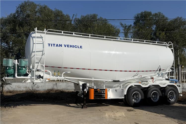 TITAN 3 Axle 50 Ton Dry Bulker Cement Tanker Trailer for Sale In Saudi Arabia - Полуприколка силос: слика 4 TITAN 3 Axle 50 Ton Dry Bulker Cement Tanker Trailer for Sale In Saudi Arabia - Полуприколка силос: слика 4