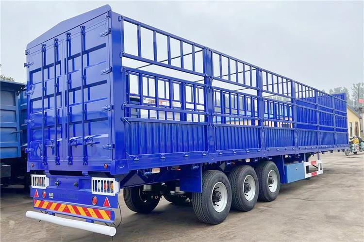 TITAN 3 Axle Cargo Fence Trailer with Air Suspension Transport Animal - Полуприколка за добиток: слика 1 TITAN 3 Axle Cargo Fence Trailer with Air Suspension Transport Animal - Полуприколка за добиток: слика 1