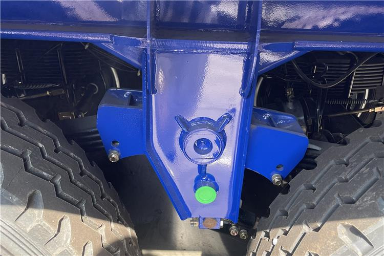 TITAN 4 Axle Dump Semi Trailer for Sale In Zambia - Кипер полуприколка: слика 5 TITAN 4 Axle Dump Semi Trailer for Sale In Zambia - Кипер полуприколка: слика 5