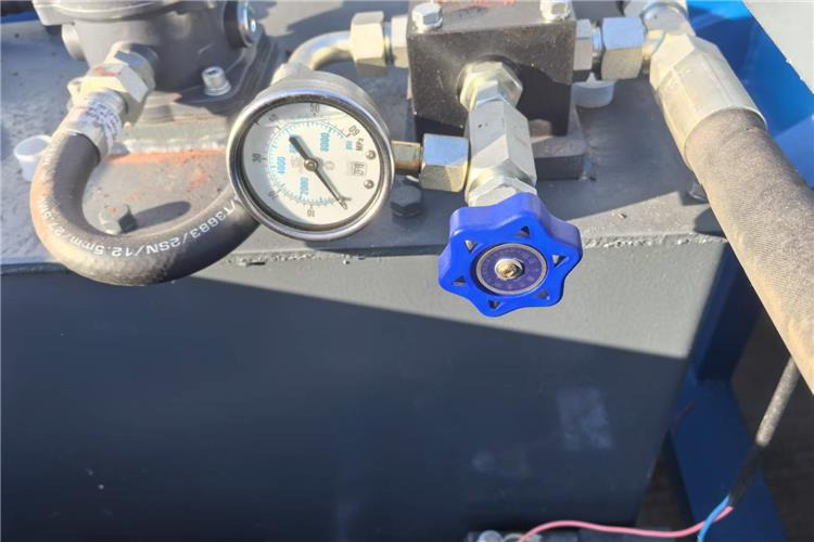 TITAN 4 Line 8 Axle Folding Gooseneck Trailer for Sale In Sudan - Полуприколка за низок утовар: слика 4 TITAN 4 Line 8 Axle Folding Gooseneck Trailer for Sale In Sudan - Полуприколка за низок утовар: слика 4