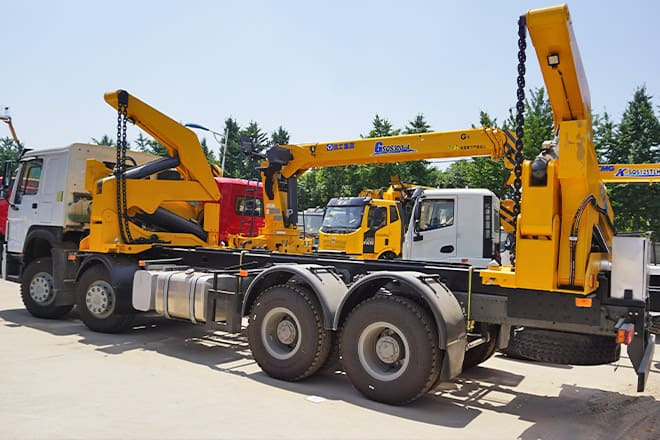 XCMG 20Ft Container Side Lift Truck for Sale in Guyana - Транспортер на контејнер/ Камион со променливо тело: слика 1 XCMG 20Ft Container Side Lift Truck for Sale in Guyana - Транспортер на контејнер/ Камион со променливо тело: слика 1