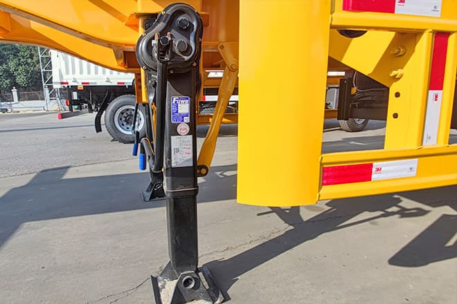 XCMG 40 Ton Sidelifter Container Trailer for Sale in Guyana - Транспортер на контејнер/ Полуприколка со променливо тело: слика 4 XCMG 40 Ton Sidelifter Container Trailer for Sale in Guyana - Транспортер на контејнер/ Полуприколка со променливо тело: слика 4