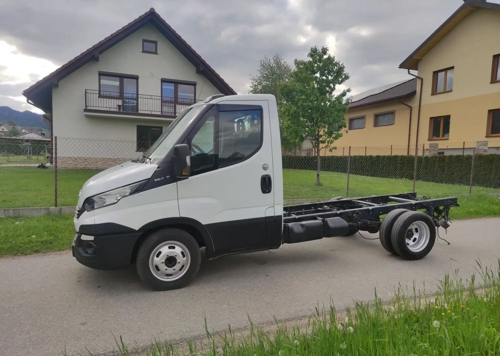 Iveco DAILY 35c14 2.3 hpi rama do zabudowy, - Камион со кабинска шасија: слика 5 Iveco DAILY 35c14 2.3 hpi rama do zabudowy, - Камион со кабинска шасија: слика 5