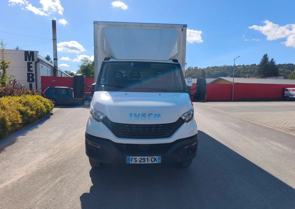 Iveco DAILY 70C18 KONTENER 5,5M obsługa silnika nowy rozrząd - Камион сандучар: слика 3 Iveco DAILY 70C18 KONTENER 5,5M obsługa silnika nowy rozrząd - Камион сандучар: слика 3