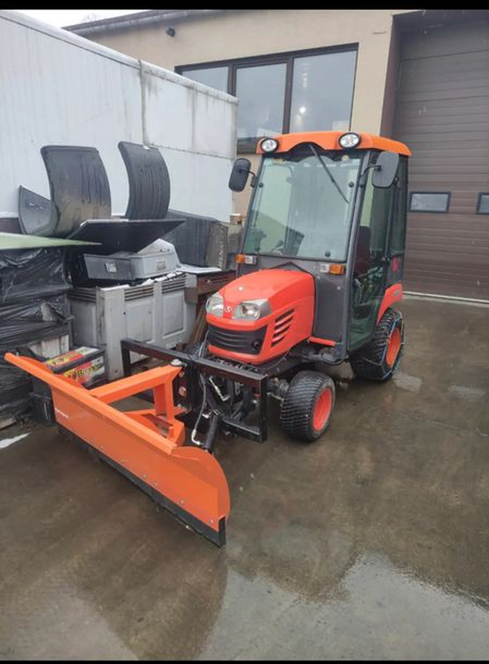 Kubota BX350 4x4 Traktorek komunalny kosiarka pług piaskarka pełen osprzęt - Општински трактор: слика 5 Kubota BX350 4x4 Traktorek komunalny kosiarka pług piaskarka pełen osprzęt - Општински трактор: слика 5