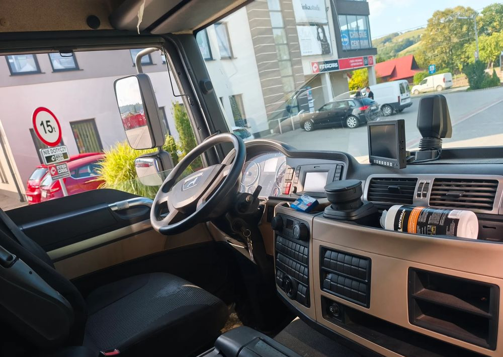 MAN TGL 12.250 kontener 6,2 , winda - Камион сандучар: слика 4 MAN TGL 12.250 kontener 6,2 , winda - Камион сандучар: слика 4