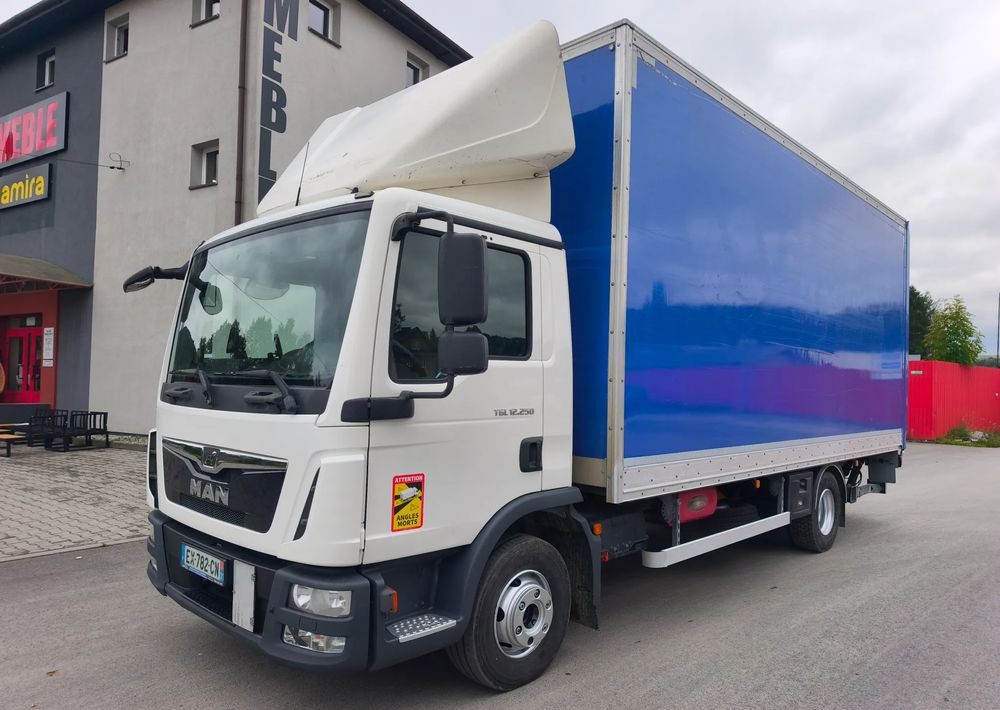 MAN TGL 12.250 kontener 6,2 , winda - Камион сандучар: слика 1 MAN TGL 12.250 kontener 6,2 , winda - Камион сандучар: слика 1