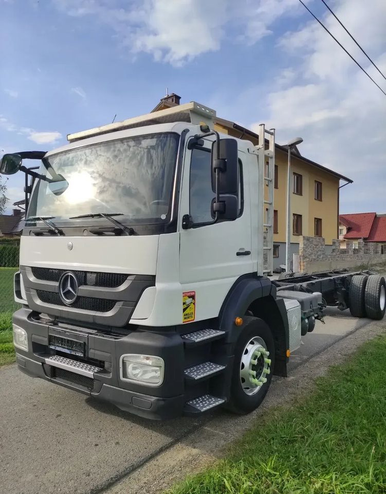 Mercedes-Benz AXOR 1829 rama do zabudowy blokada mostu - Камион со кабинска шасија: слика 4 Mercedes-Benz AXOR 1829 rama do zabudowy blokada mostu - Камион со кабинска шасија: слика 4