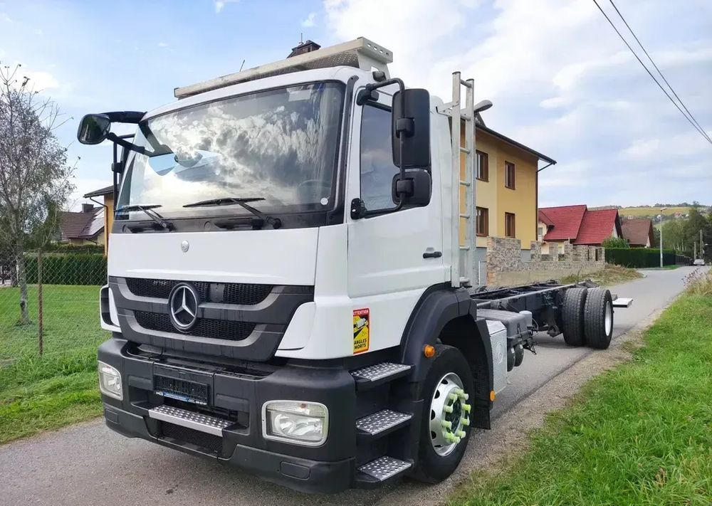 Mercedes-Benz AXOR 1829 rama do zabudowy blokada mostu - Камион со кабинска шасија: слика 1 Mercedes-Benz AXOR 1829 rama do zabudowy blokada mostu - Камион со кабинска шасија: слика 1
