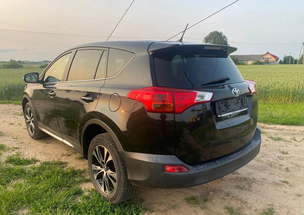 Toyota RAV4 2.0 D-4D 4x4 - SUV: слика 4 Toyota RAV4 2.0 D-4D 4x4 - SUV: слика 4