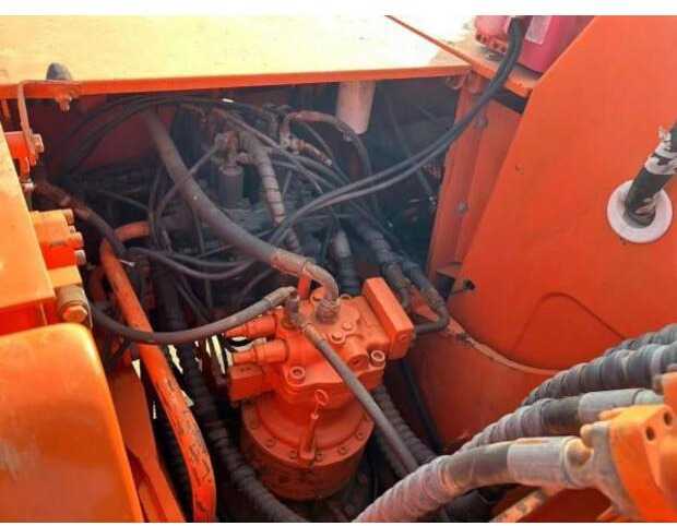 Багер гасеничар 2019 Doosan DH220-7: слика 15