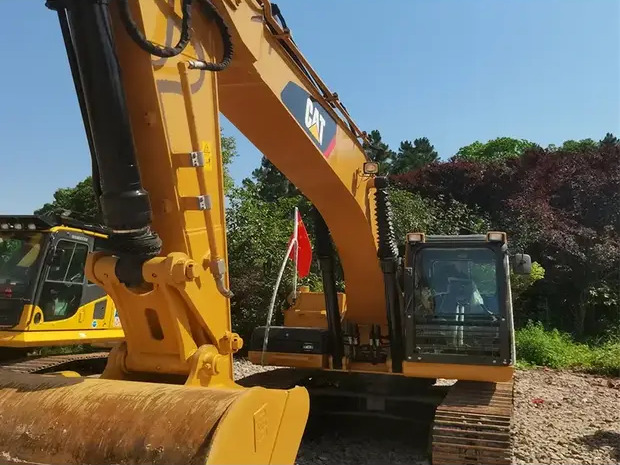 2022 Caterpillar 320D2L - Багер гасеничар: слика 5 2022 Caterpillar 320D2L - Багер гасеничар: слика 5