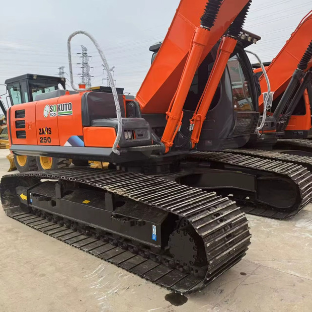 2022 Hitachi ZX250 - Багер гасеничар: слика 4 2022 Hitachi ZX250 - Багер гасеничар: слика 4