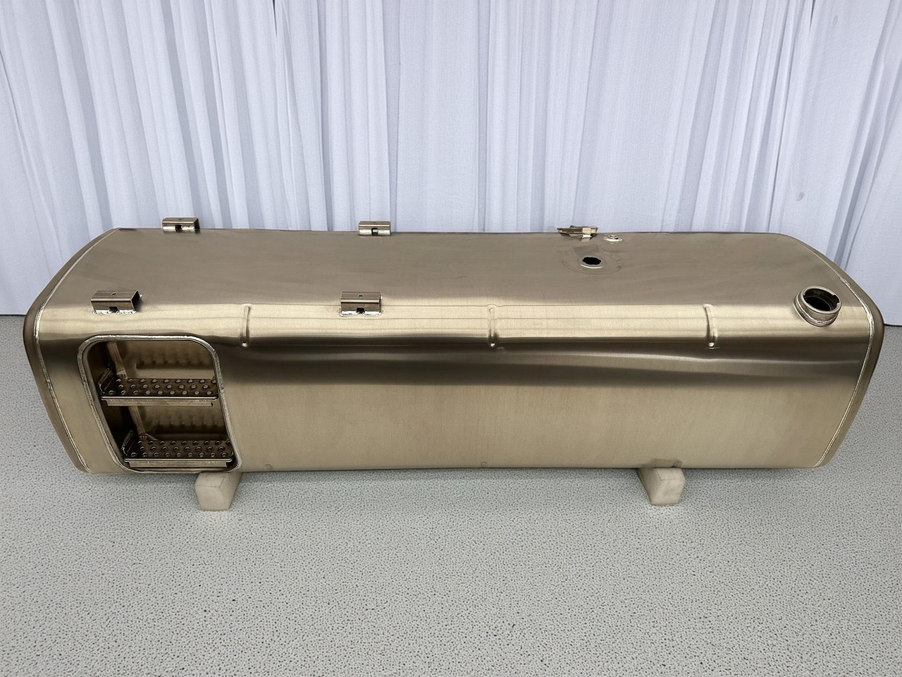 DAF - Резервоар за гориво: слика 1 DAF - Резервоар за гориво: слика 1