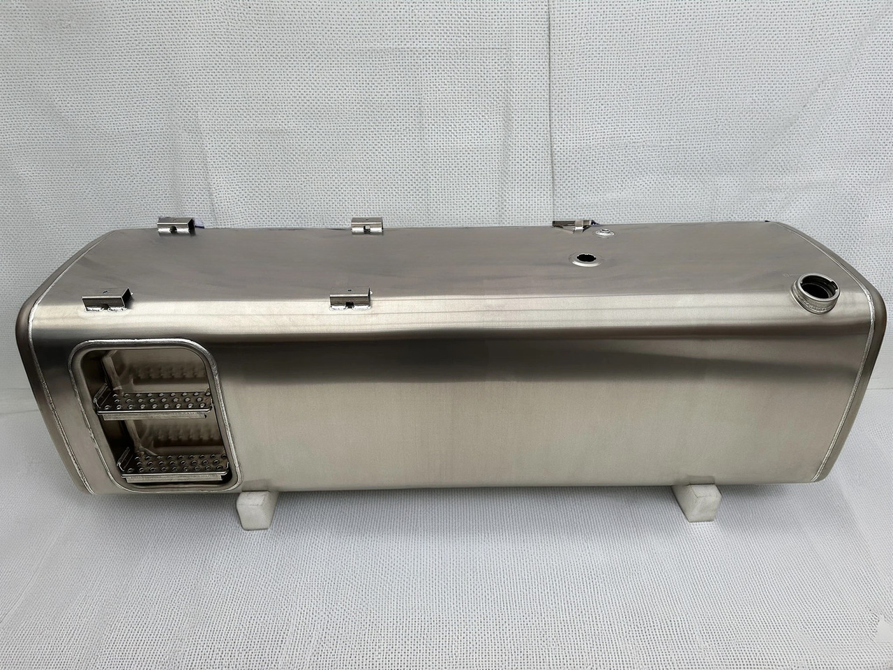 DAF - Резервоар за гориво: слика 1 DAF - Резервоар за гориво: слика 1