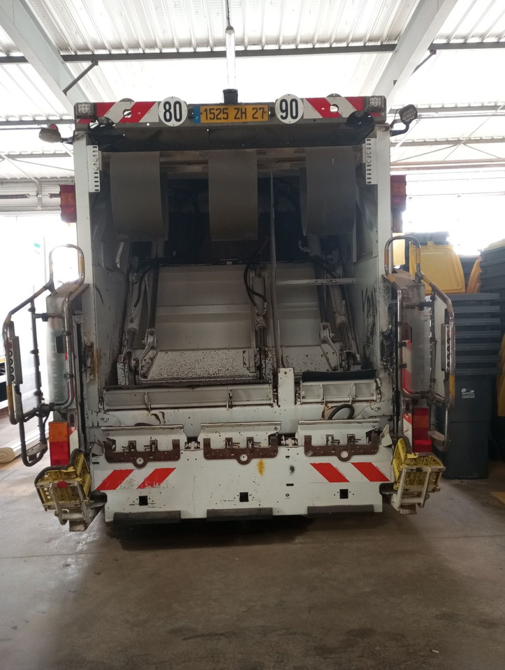 BOM de marque Renault 320 DXI- Benne FAUN Turbo changée en août 2023 - fuite hydraulique avant passage aux mines - arrêt de circulation octobre 2023 - batterie HS - état correct - factures disponibles - Камион за ѓубре: слика 5 BOM de marque Renault 320 DXI- Benne FAUN Turbo changée en août 2023 - fuite hydraulique avant passage aux mines - arrêt de circulation octobre 2023 - batterie HS - état correct - factures disponibles - Камион за ѓубре: слика 5