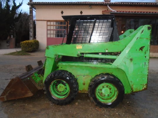 Gehl SL 4635 - Компактен натоварувач: слика 4 Gehl SL 4635 - Компактен натоварувач: слика 4