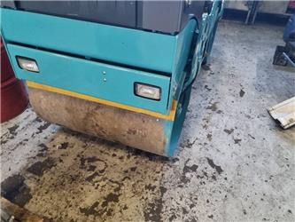 Bomag BW 100 AD-4 - Ваљак за пат: слика 1 Bomag BW 100 AD-4 - Ваљак за пат: слика 1
