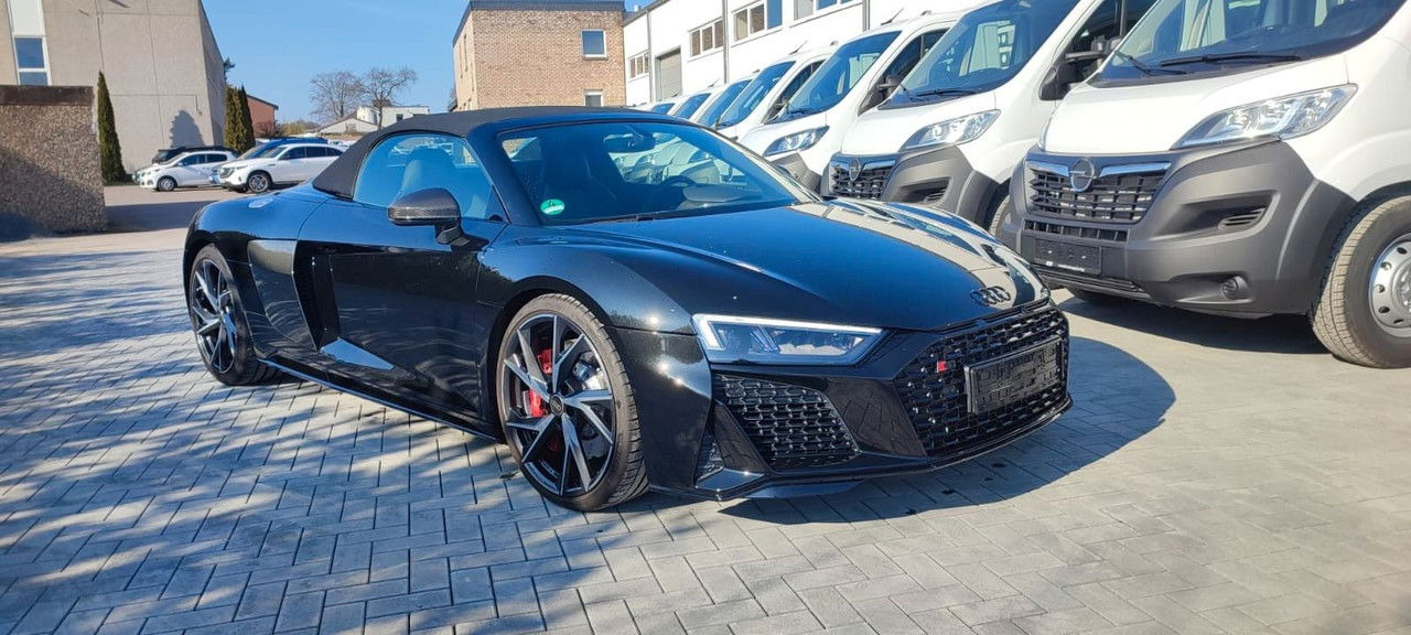 Audi R8 Spyder 5.2 FSI RWD performance - Кабриолет: слика 4 Audi R8 Spyder 5.2 FSI RWD performance - Кабриолет: слика 4