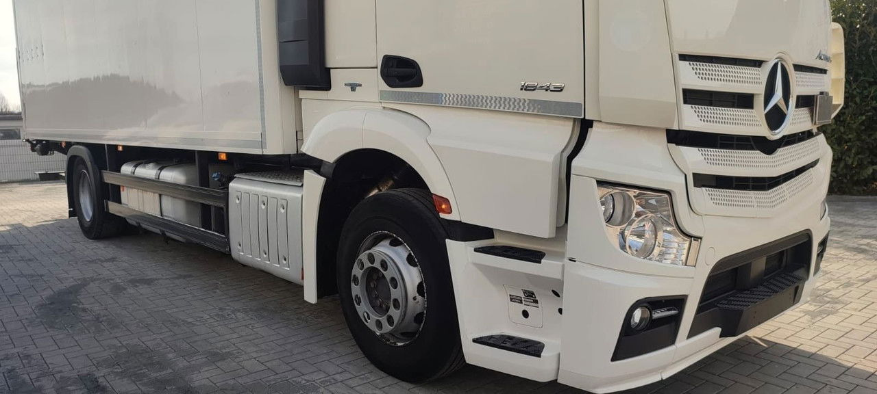 Mercedes-Benz Actros 1843 1843-Vermietung - LBW Voll-Luft-gefedert - Камион сандучар: слика 3 Mercedes-Benz Actros 1843 1843-Vermietung - LBW Voll-Luft-gefedert - Камион сандучар: слика 3