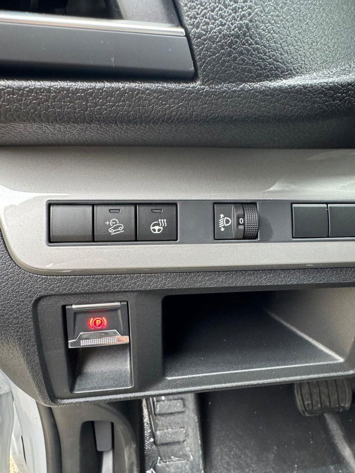 Opel Vivaro L3 144 PS Automatik - Товарно комбе: слика 5 Opel Vivaro L3 144 PS Automatik - Товарно комбе: слика 5