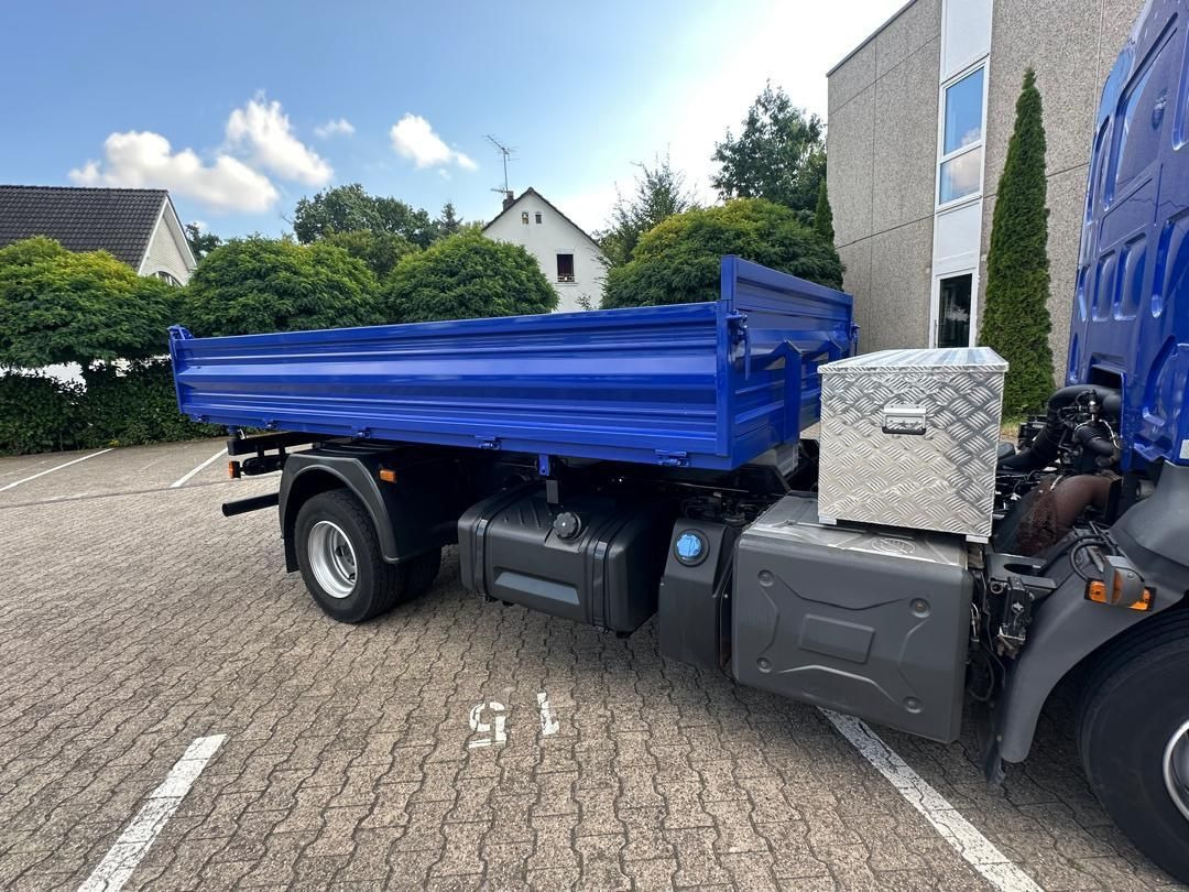 Renault D 12.240 Werkzeugkasten-Dreiseitenkipper 12 to - Кипер: слика 5 Renault D 12.240 Werkzeugkasten-Dreiseitenkipper 12 to - Кипер: слика 5