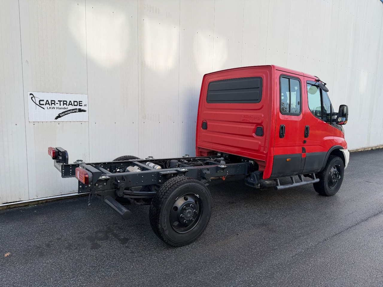 Iveco DAILY 70S18H WX 4x4 - Камион со кабинска шасија: слика 3 Iveco DAILY 70S18H WX 4x4 - Камион со кабинска шасија: слика 3