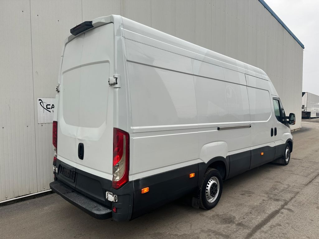 Iveco Daily 35S14 HiMatic L4H3 Maxi - Товарно комбе: слика 4 Iveco Daily 35S14 HiMatic L4H3 Maxi - Товарно комбе: слика 4