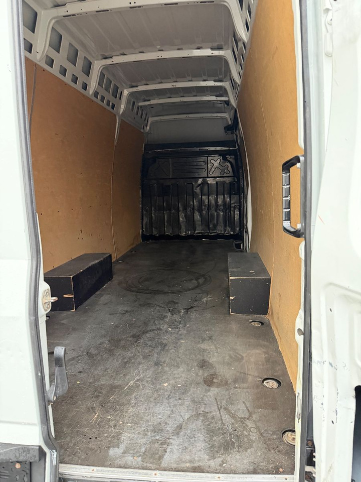 Лизинг на Iveco Daily 35S14 HiMatic L4H3 Maxi Iveco Daily 35S14 HiMatic L4H3 Maxi Iveco Daily 35S14 HiMatic L4H3 Maxi Iveco Daily 35S14 HiMatic L4H3 Maxi: слика 9 Лизинг на Iveco Daily 35S14 HiMatic L4H3 Maxi Iveco Daily 35S14 HiMatic L4H3 Maxi Iveco Daily 35S14 HiMatic L4H3 Maxi Iveco Daily 35S14 HiMatic L4H3 Maxi: слика 9