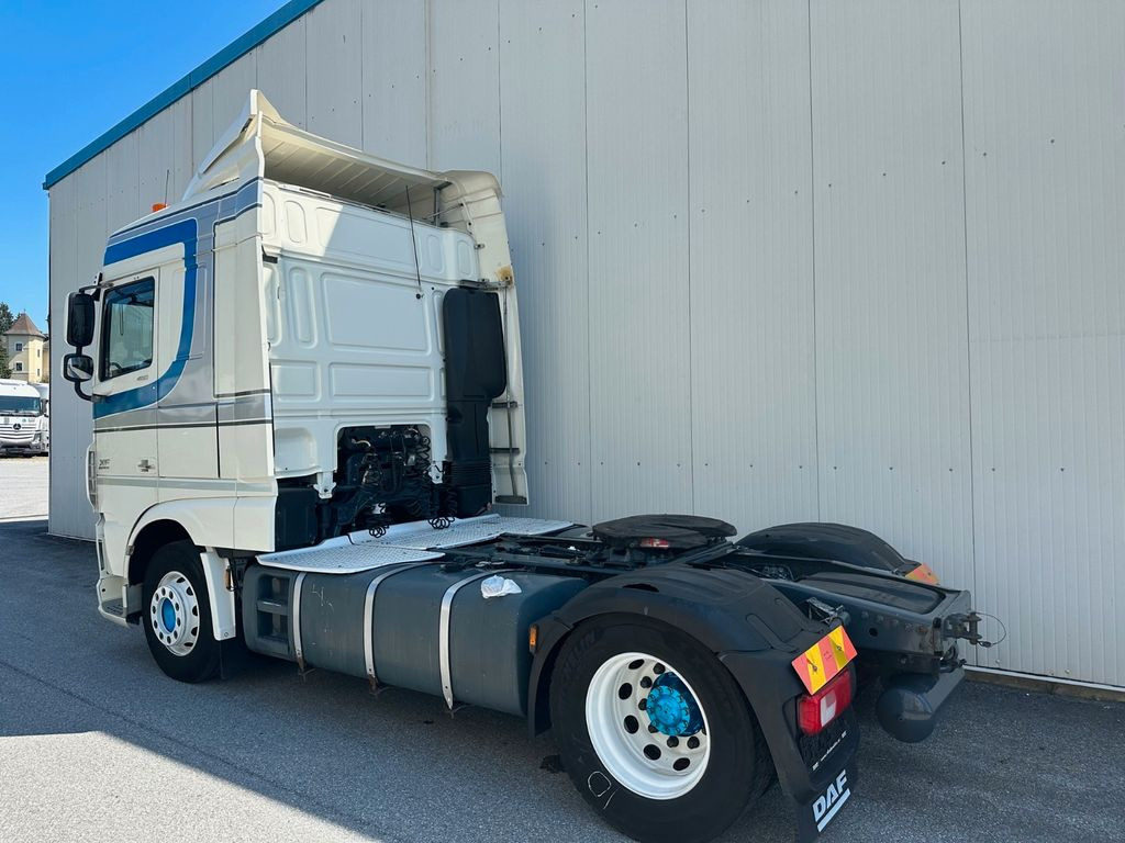 DAF XF 460 Manual Retarder ACC - Камион влекач: слика 4 DAF XF 460 Manual Retarder ACC - Камион влекач: слика 4
