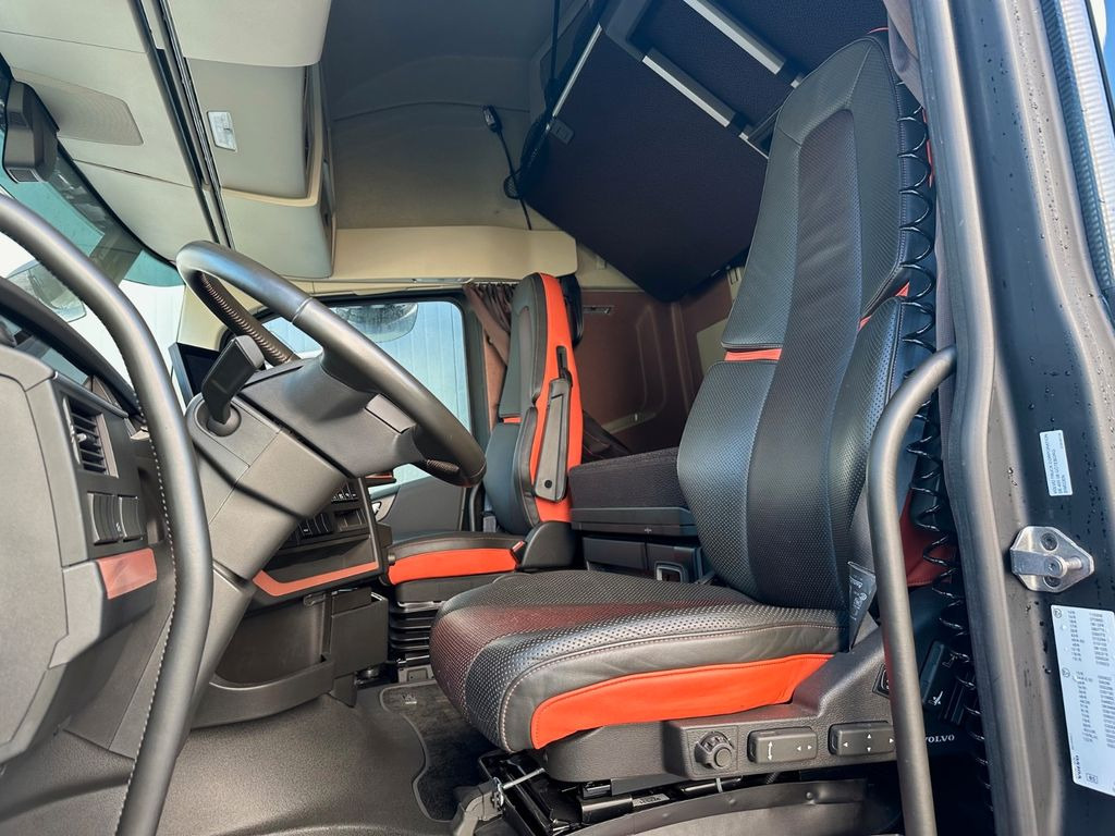 Volvo FH 750 XL Retarder Vollausstattung - Камион влекач: слика 5 Volvo FH 750 XL Retarder Vollausstattung - Камион влекач: слика 5