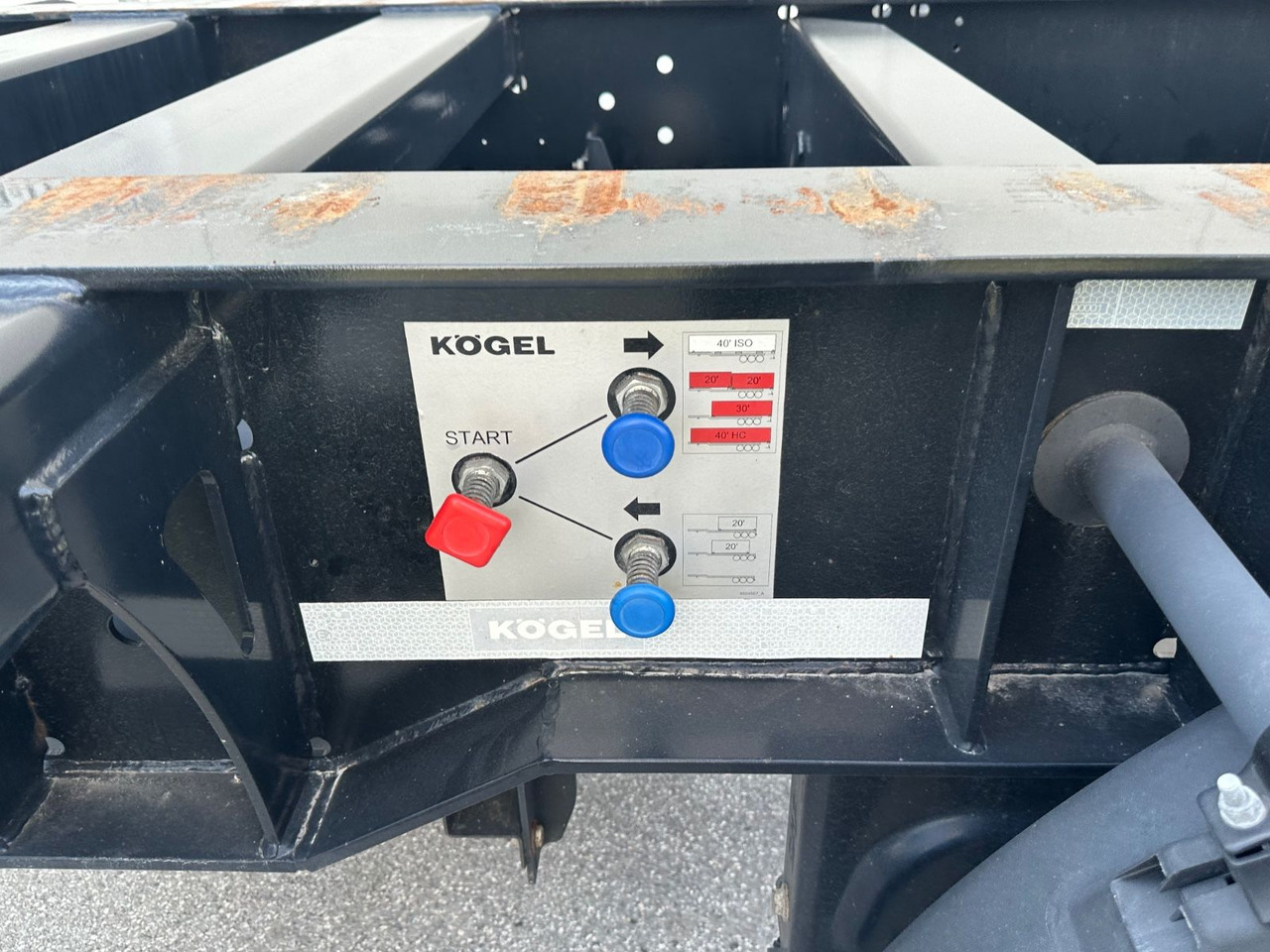 Kögel SN 24 LIFT SAF 2x20 1x30 1x40 6STK - Транспортер на контејнер/ Полуприколка со променливо тело: слика 5 Kögel SN 24 LIFT SAF 2x20 1x30 1x40 6STK - Транспортер на контејнер/ Полуприколка со променливо тело: слика 5