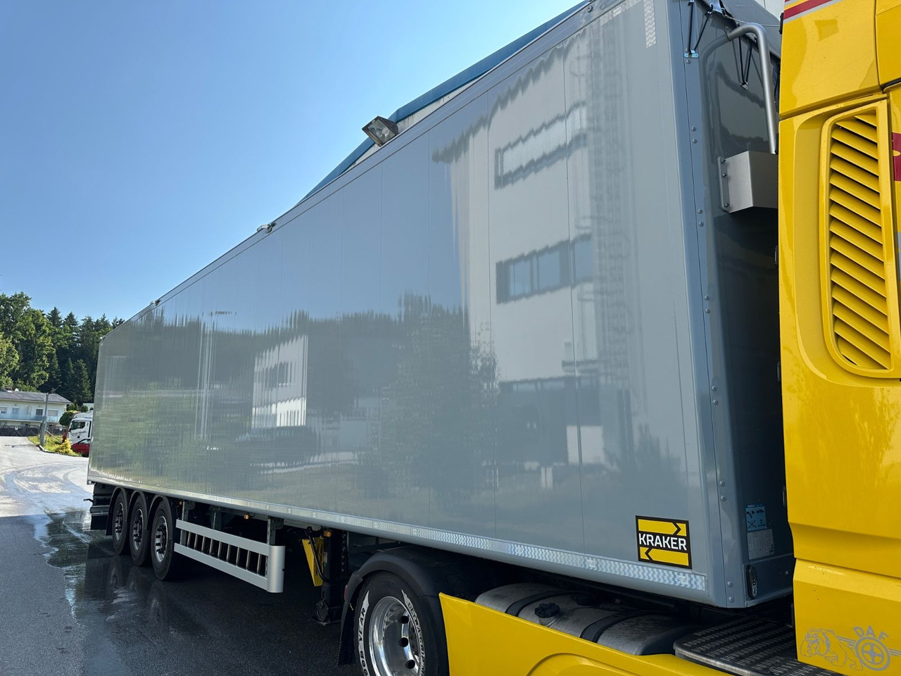 Kraker CF-200ZL Lift 92m³ - Полуприколка со подвижен под за истовар: слика 2 Kraker CF-200ZL Lift 92m³ - Полуприколка со подвижен под за истовар: слика 2