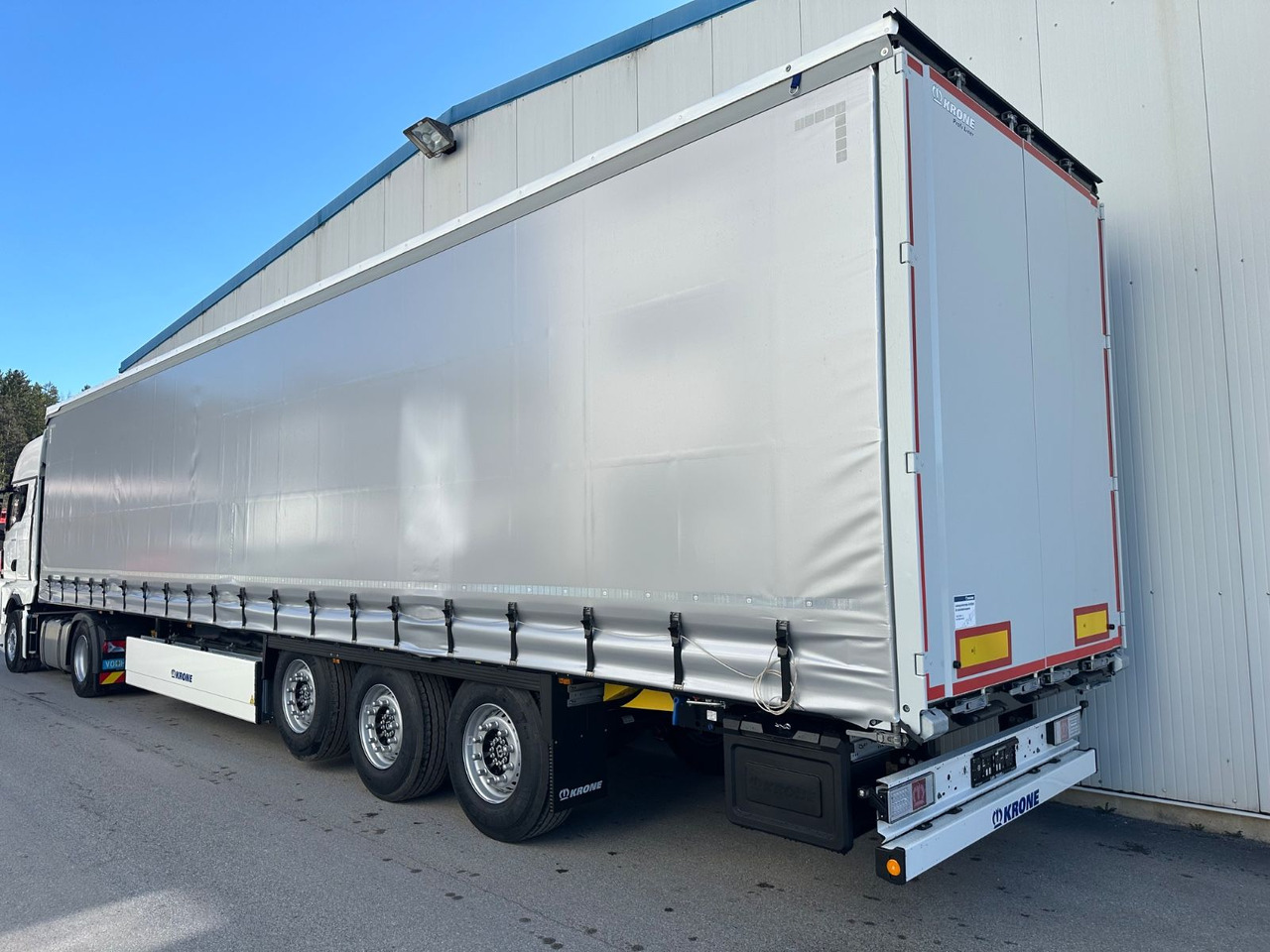 Krone SDP27 Lift/Pal-Kast/Alulatten Krone SDP27 Lift/Pal-Kast/Alulatten 5STK - Полуприколка со церада: слика 4 Krone SDP27 Lift/Pal-Kast/Alulatten Krone SDP27 Lift/Pal-Kast/Alulatten 5STK - Полуприколка со церада: слика 4