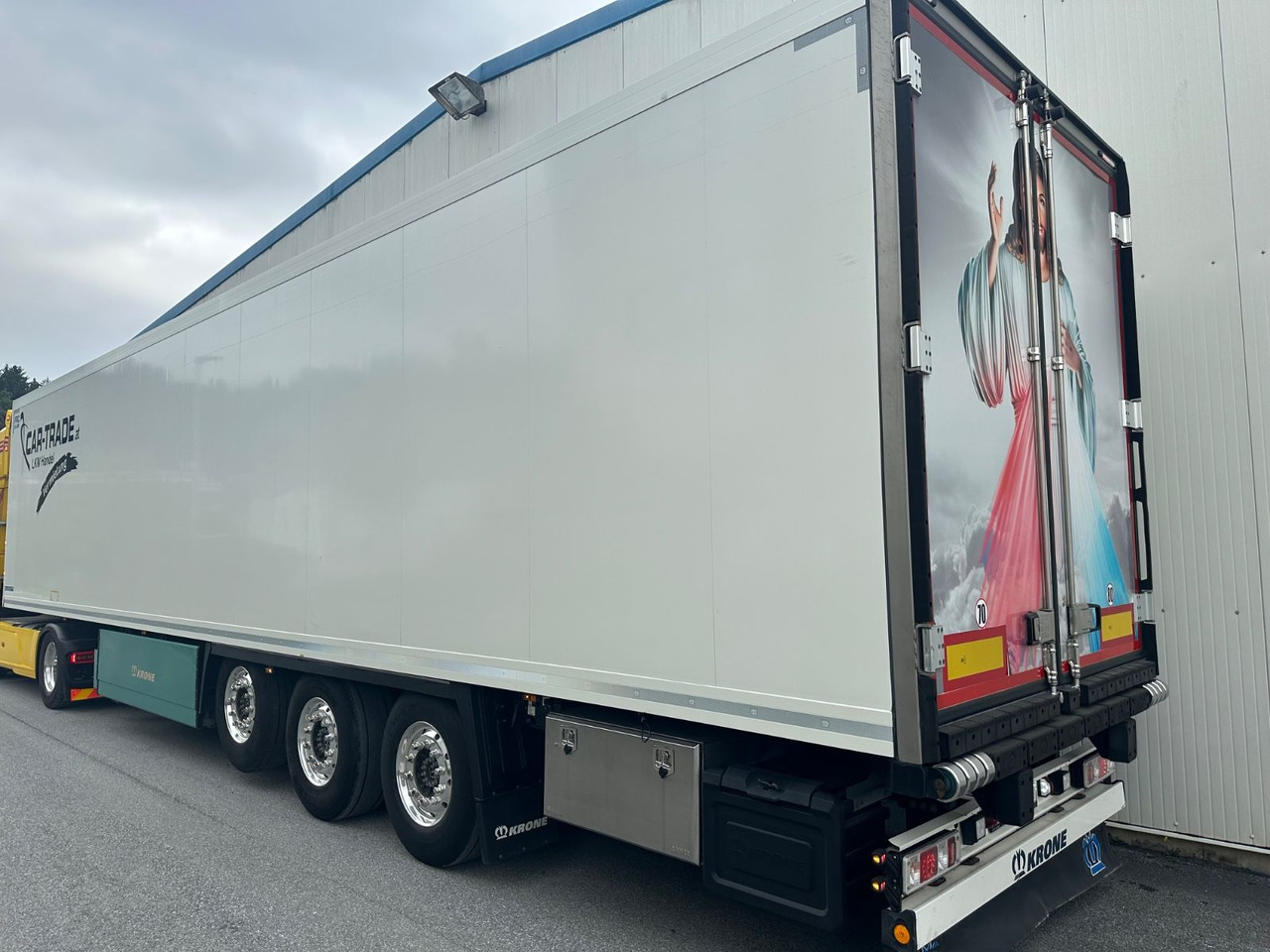 Krone SDR 27 Vector 1550 Doppelstock/Blumenbreit - Полуприколка сандучар: слика 4 Krone SDR 27 Vector 1550 Doppelstock/Blumenbreit - Полуприколка сандучар: слика 4